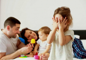 Детская ревность: что делать родителям