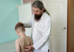 «ПРОБЛЕМЫ СО СПИНОЙ? - МОЖЕТ, ЭТО ВСЕГО ЛИШЬ СКОЛИОЗ»?