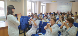 Практическое занятие по антисептической обработке рук состоялось в Няганской городской детской поликлинике