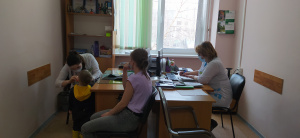 Няганская городская детская поликлиника оказывает всестороннюю медицинскую помощь детям, прибывшим из Донецкой народной республики.