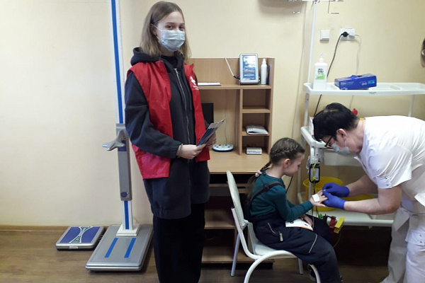 Специалисты Няганской городской детской поликлиники провели очередную акцию «Узнай свой уровень сахара в крови»