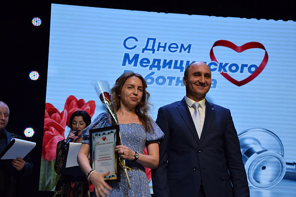 Браво!  Так держать! Награды в честь Дня медицинского работника!