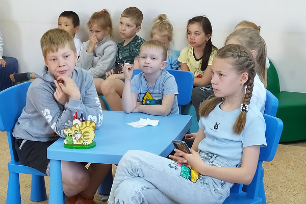 Детская поликлиника Нягани отметила День детства спортивно- профилактическим мероприятием «Планета под названием детство»