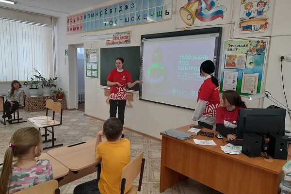 Каникулярное время волонтеры – медики провели с пользой