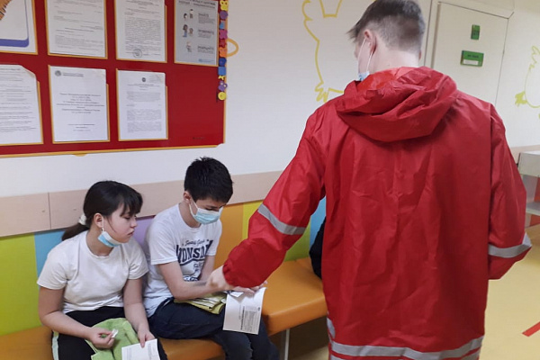 Специалисты Няганской городской детской поликлиники провели очередную акцию «Узнай свой уровень сахара в крови»