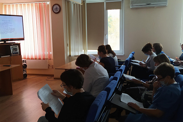 Специалисты среднего звена  медицинских учреждений левобережья округа принял участие в лектории по туберкулин диагностике