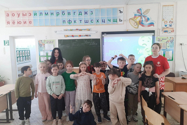 Каникулярное время волонтеры – медики провели с пользой
